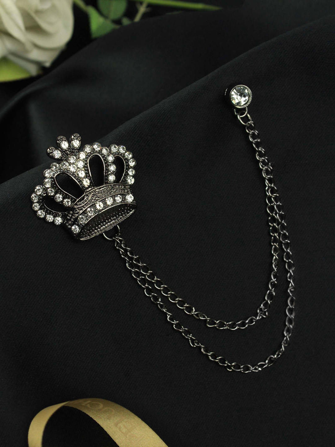 Kavove Men Grey Plated Alloy Brooch