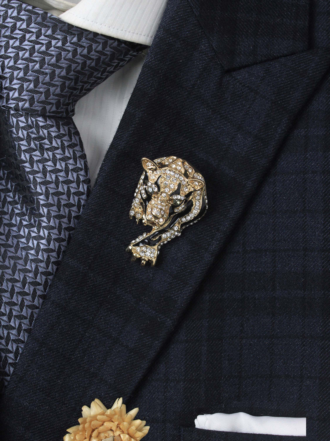 Kavove Gold-Toned Plated Regal Protector Lion Brooch