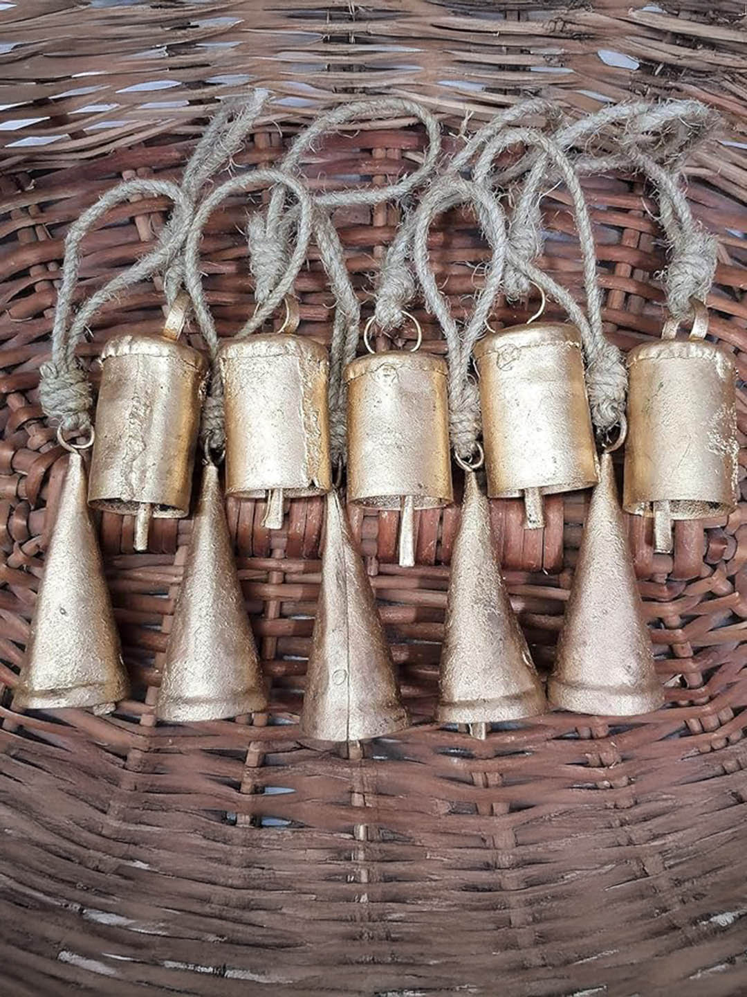 HIGHBIX Gold Metal Floral Wall Decor