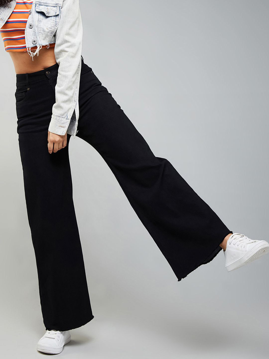 Women's High Rise Clean Look Regular-Length Stretchable Wide Leg Heavy Fade Denim Jeans