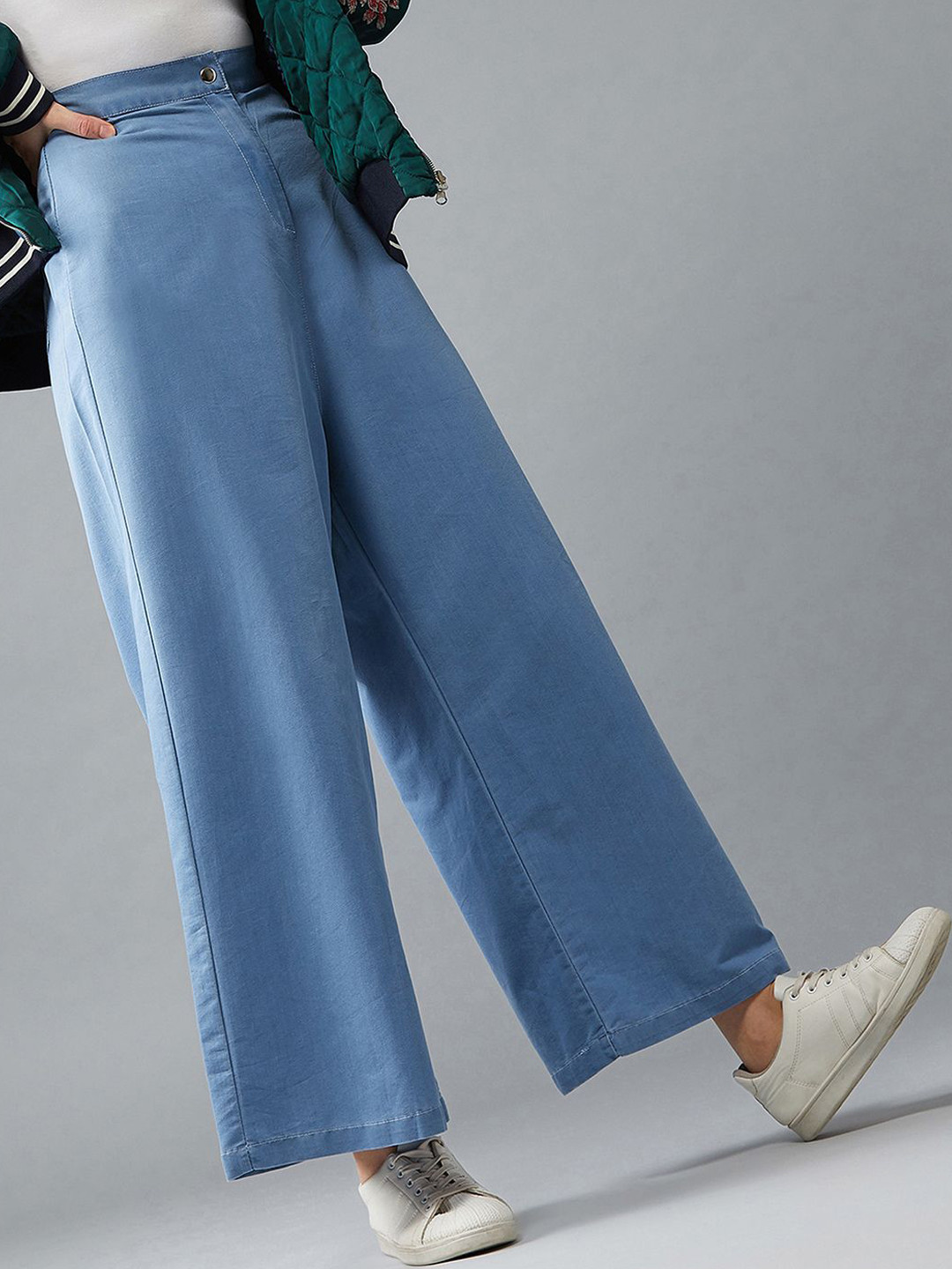 Women's Flared Wide-Leg High Rise Clean Look Regular Length Non Stretchable Denim Pants