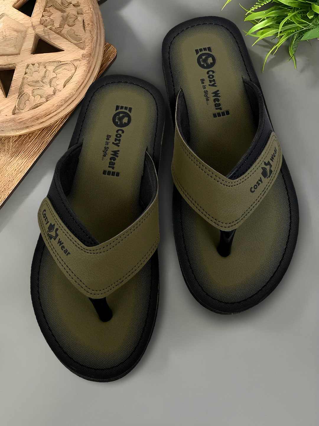 Cozy Wear Men Green Sliders