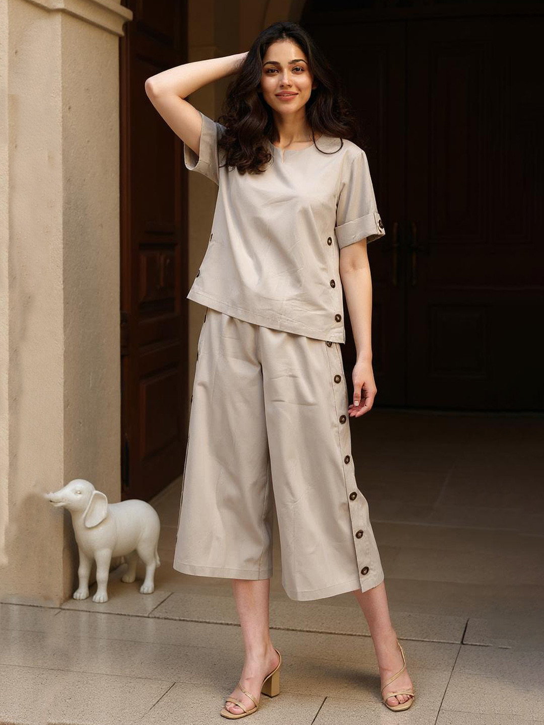 ZUMMER Notch Neck Pure Cotton Top With Culottes