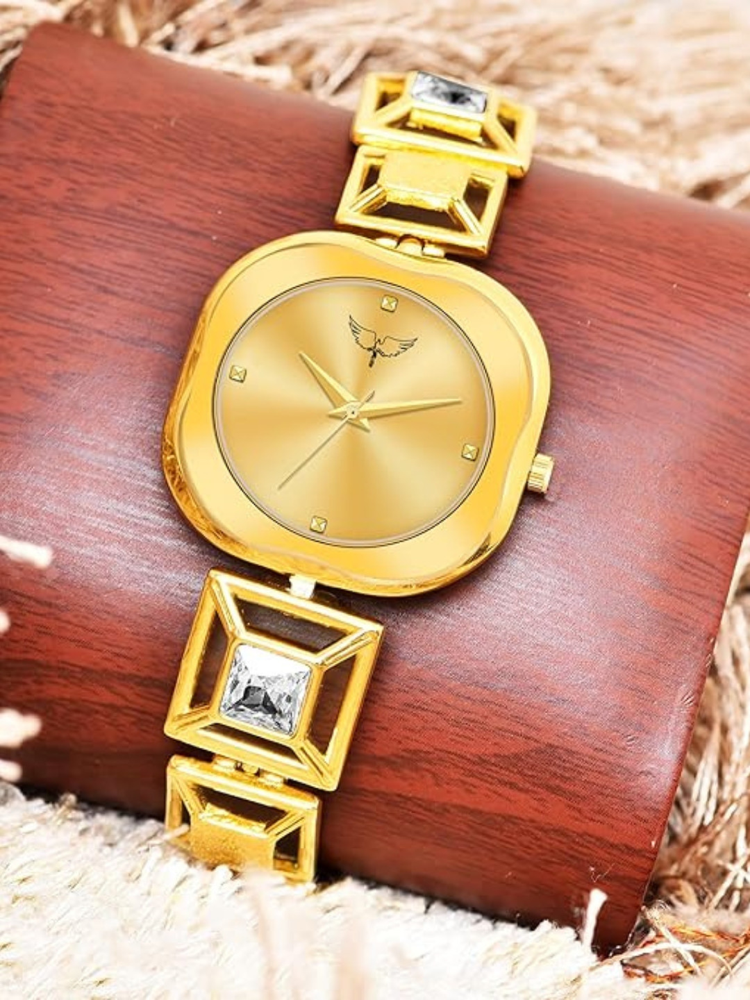 WHITE BIRD tn-s Women Embellished Bracelet Style Straps Analogue Watch TN-S Gold