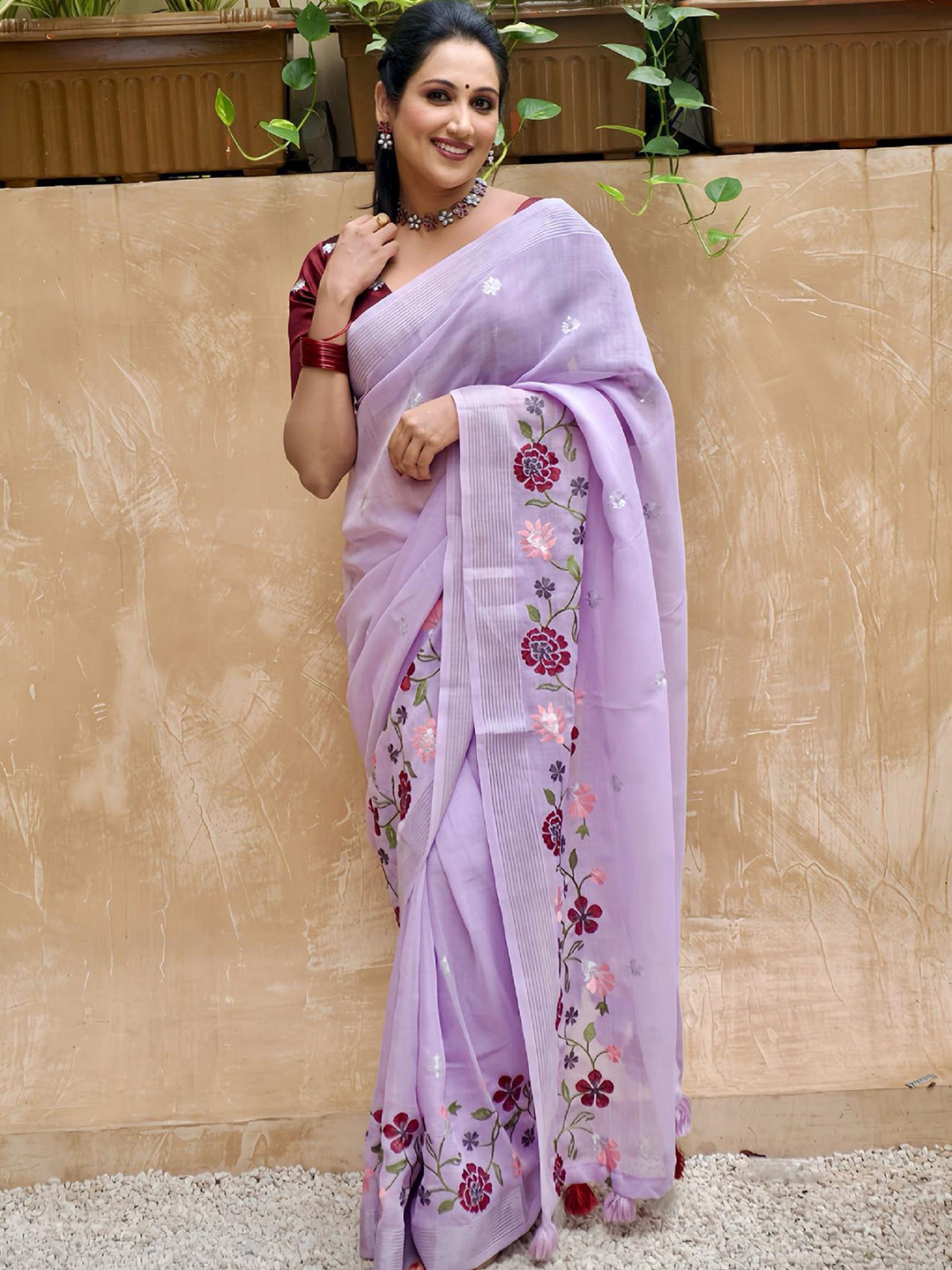 KALINI Embroidered Work Soft Linen Saree With Unstitched Blouse Piece