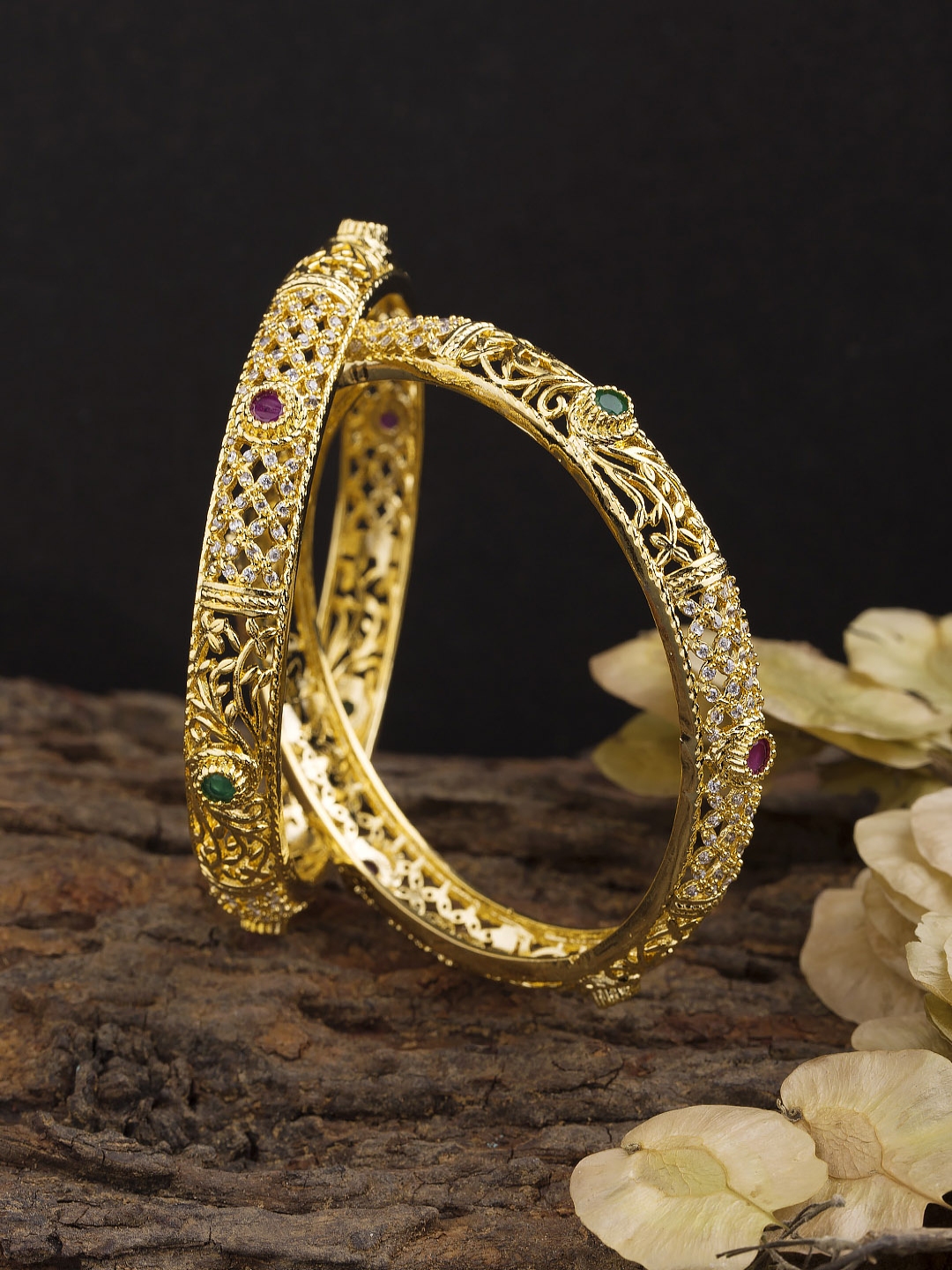 Voylla hot sale kundan bangles