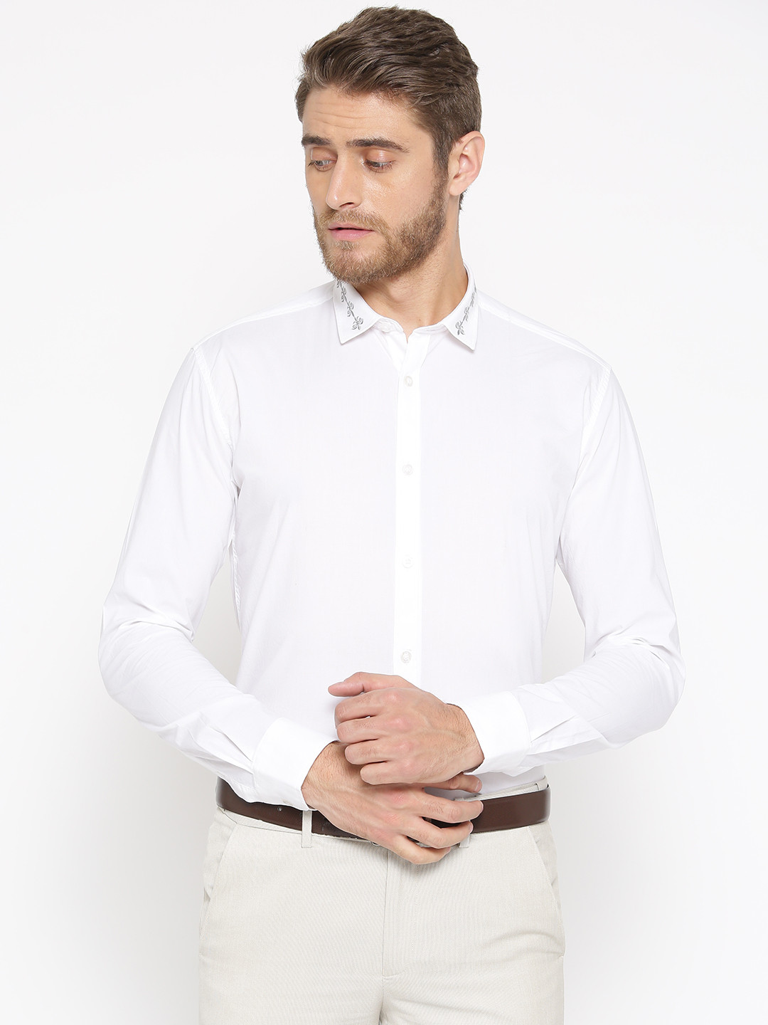 Independence Club Men White Slim Fit Solid Casual Shirt