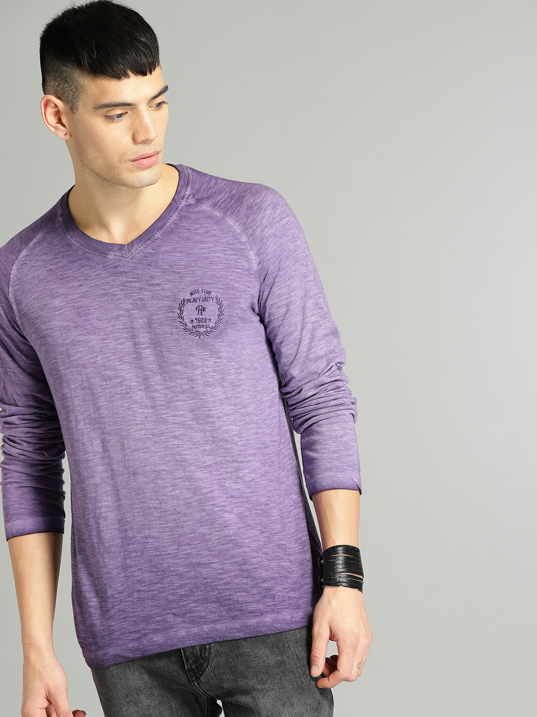 Buy Roadster Men Purple Dyed V Neck T 