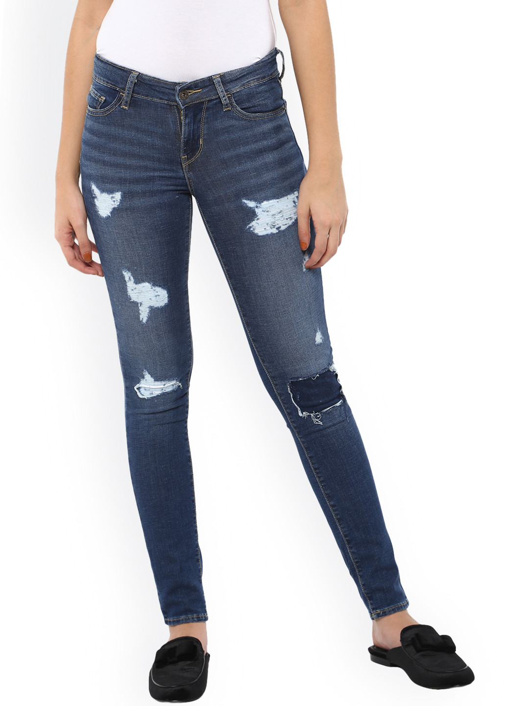 Estrolo Women Blue Slim Fit Mid-Rise Mildly Distressed Stretchable Jeans