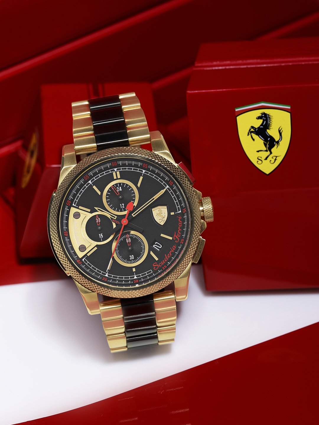 Gold on sale ferrari watch