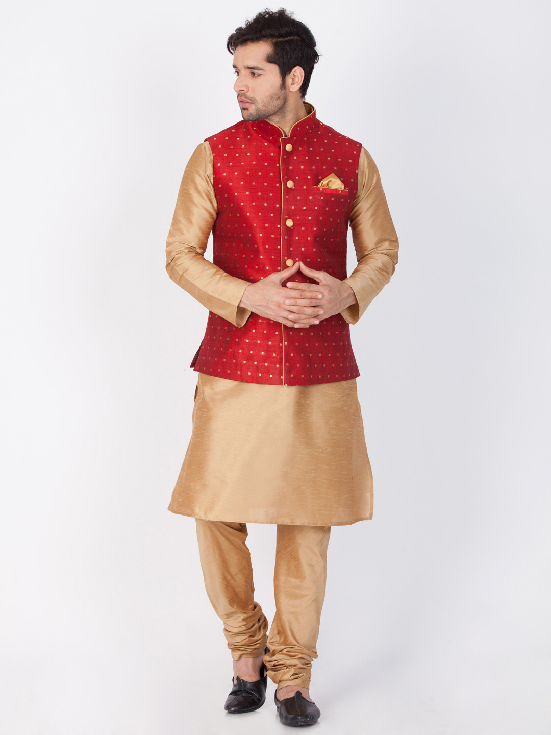 VASTRAMAY Men Maroon & Gold-Toned Solid Kurta with Churidar
