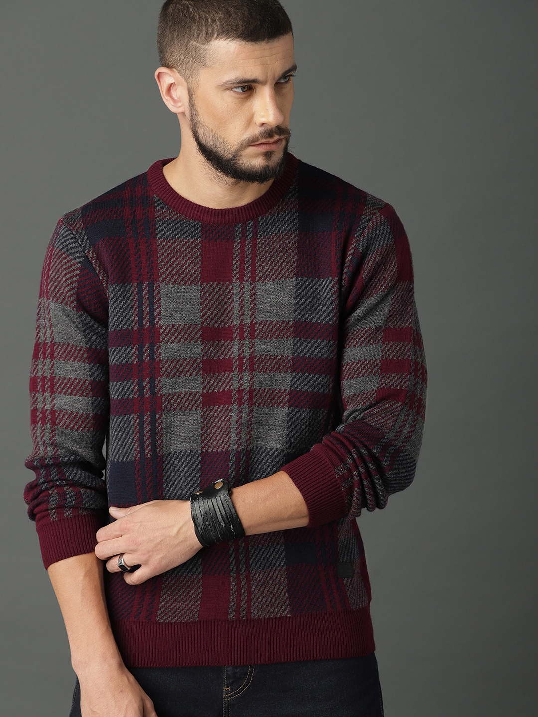 Buy Roadster Men Maroon & Grey Checked Pullover Sweater - Sweaters for 5125837 | Myntra