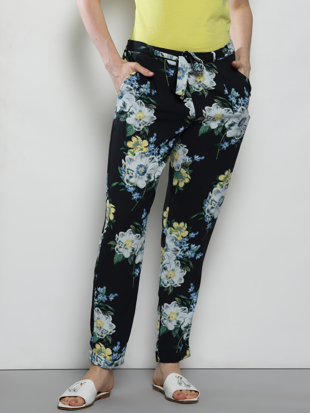 Dorothy Perkins patterned trousers  Vinted