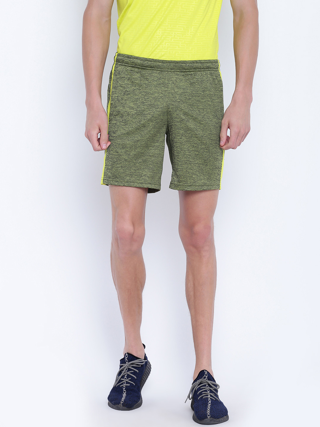 rock.it Men Green Solid Regular Fit Sports Shorts