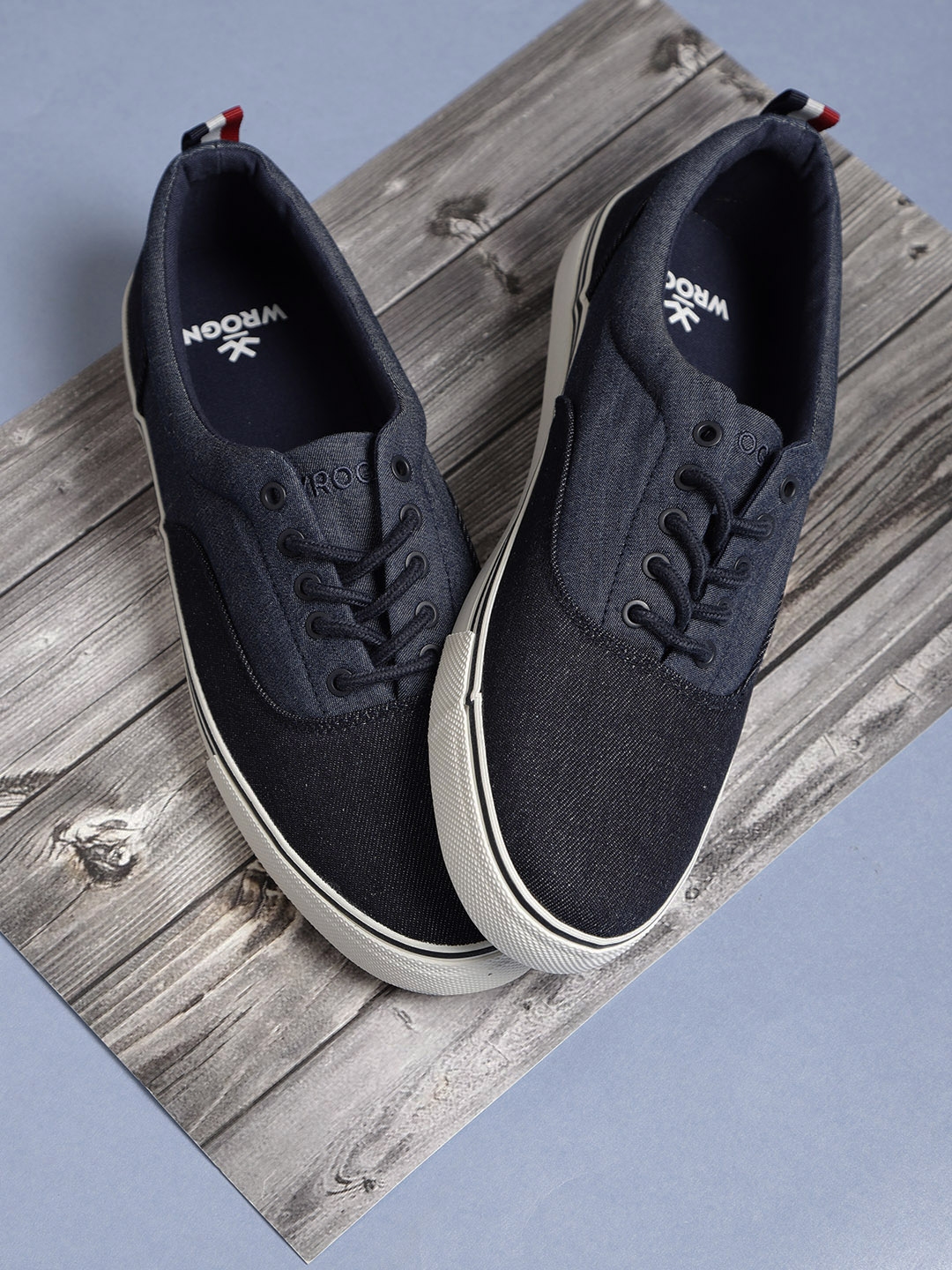 Wrogn navy sale blue sneakers