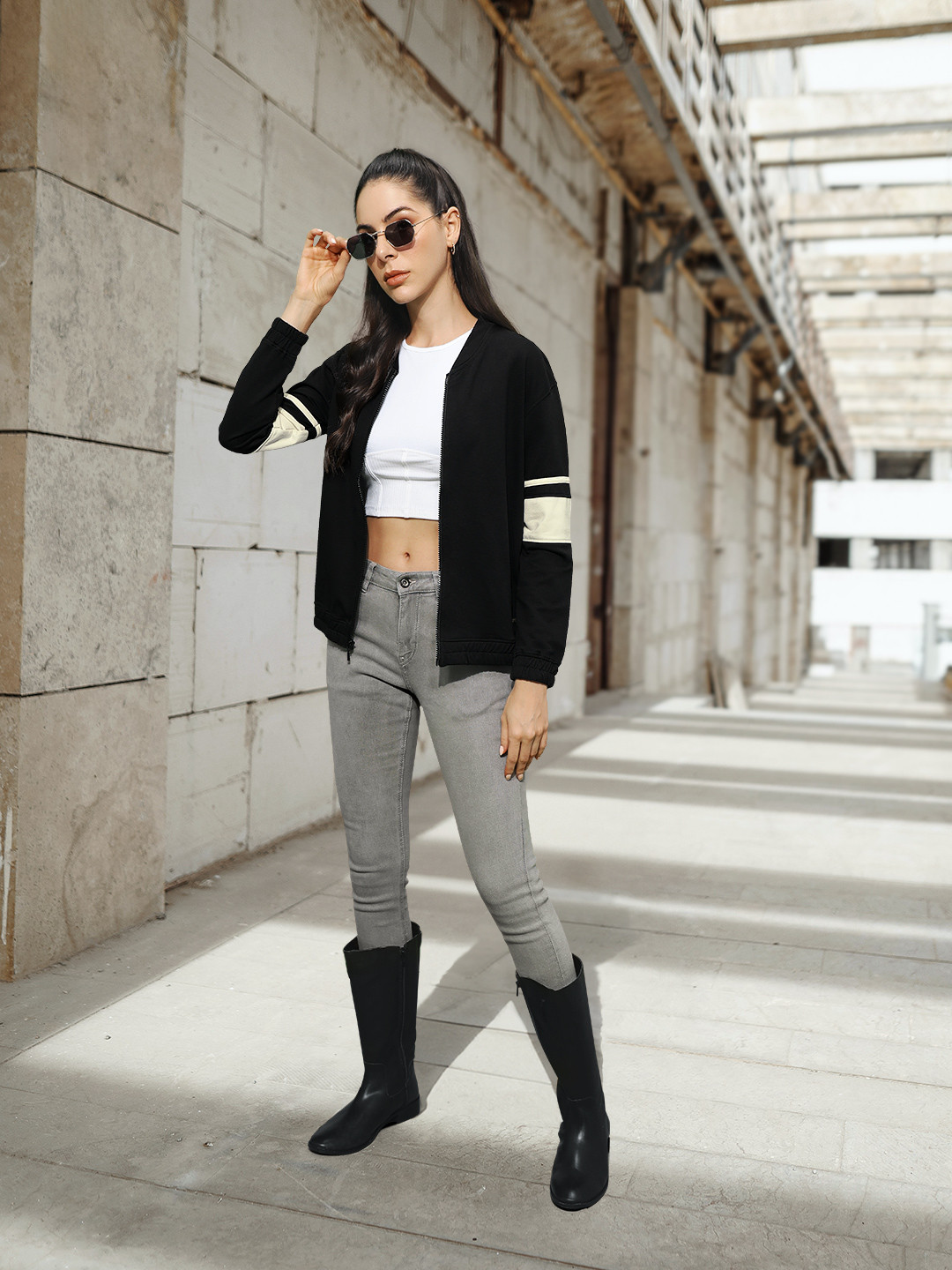 Roadster Women Black Colourblock Sweatshirt