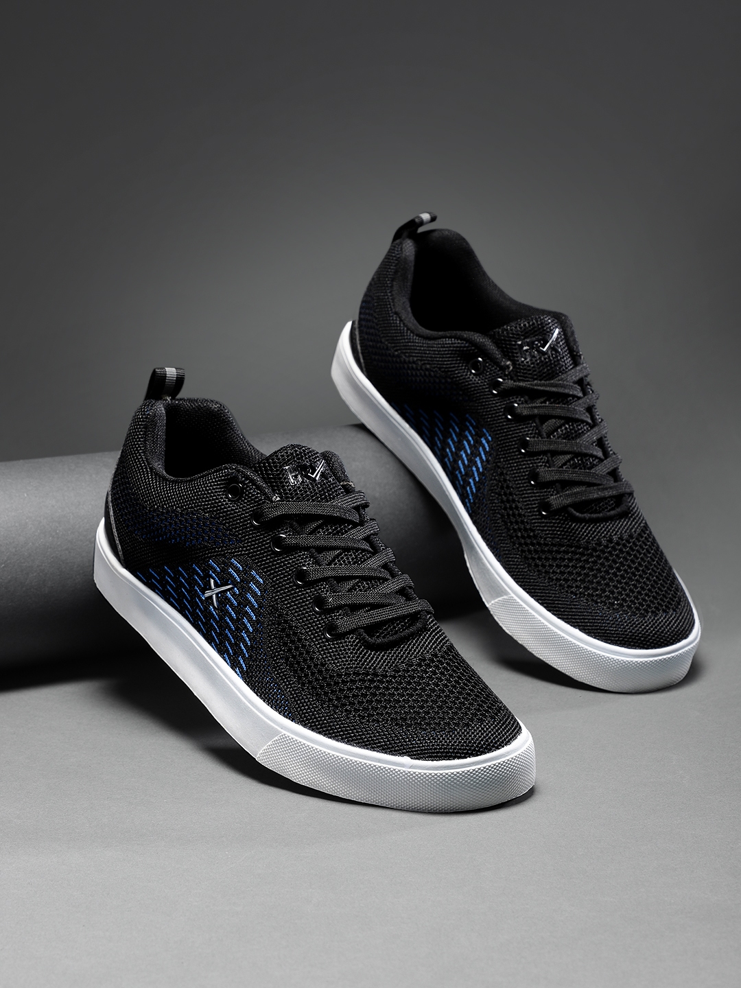 hrx men black sneakers