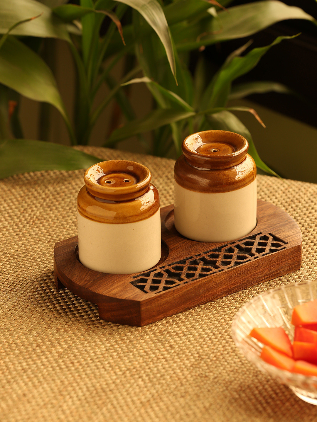 ExclusiveLane Set Of 2 Cream & Brown Wooden Salt & Pepper Shakers