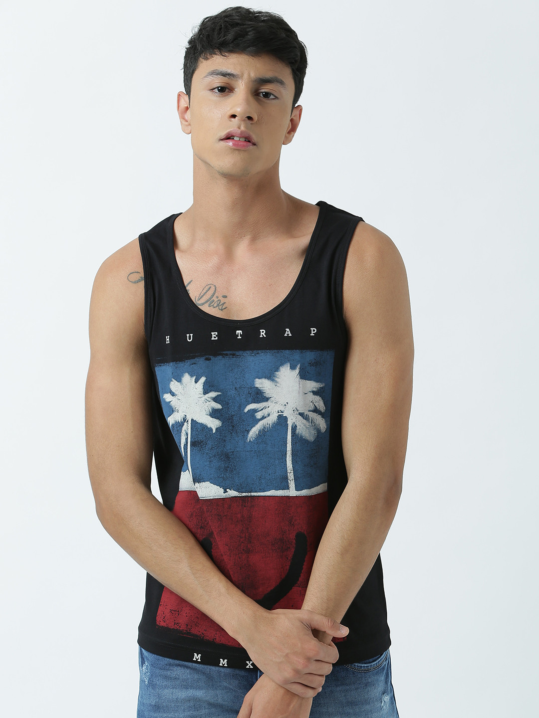 Huetrap Men Black Printed Scoop Neck T-shirt