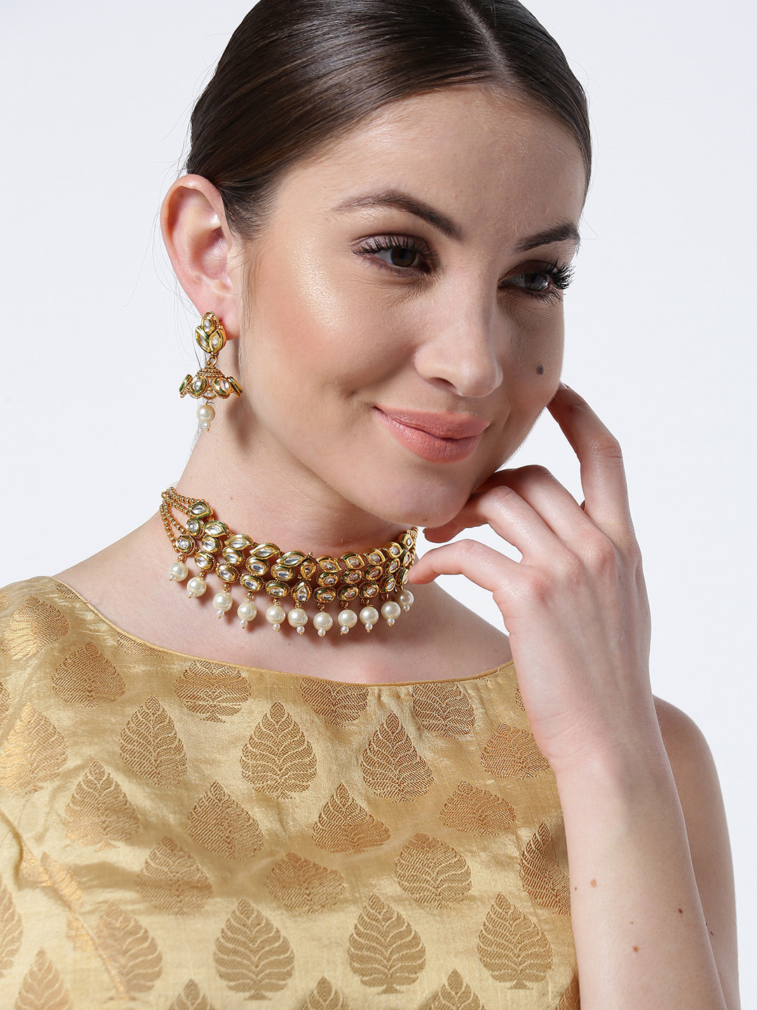 Kundan Studded Jewellery Set 