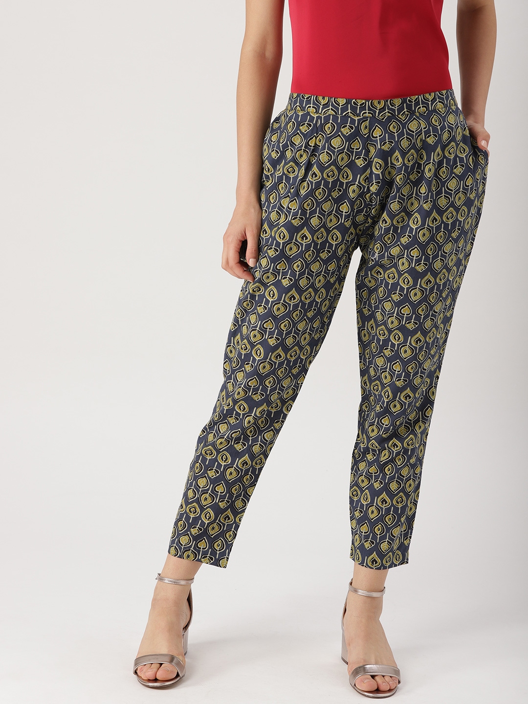 printed cropped trousers