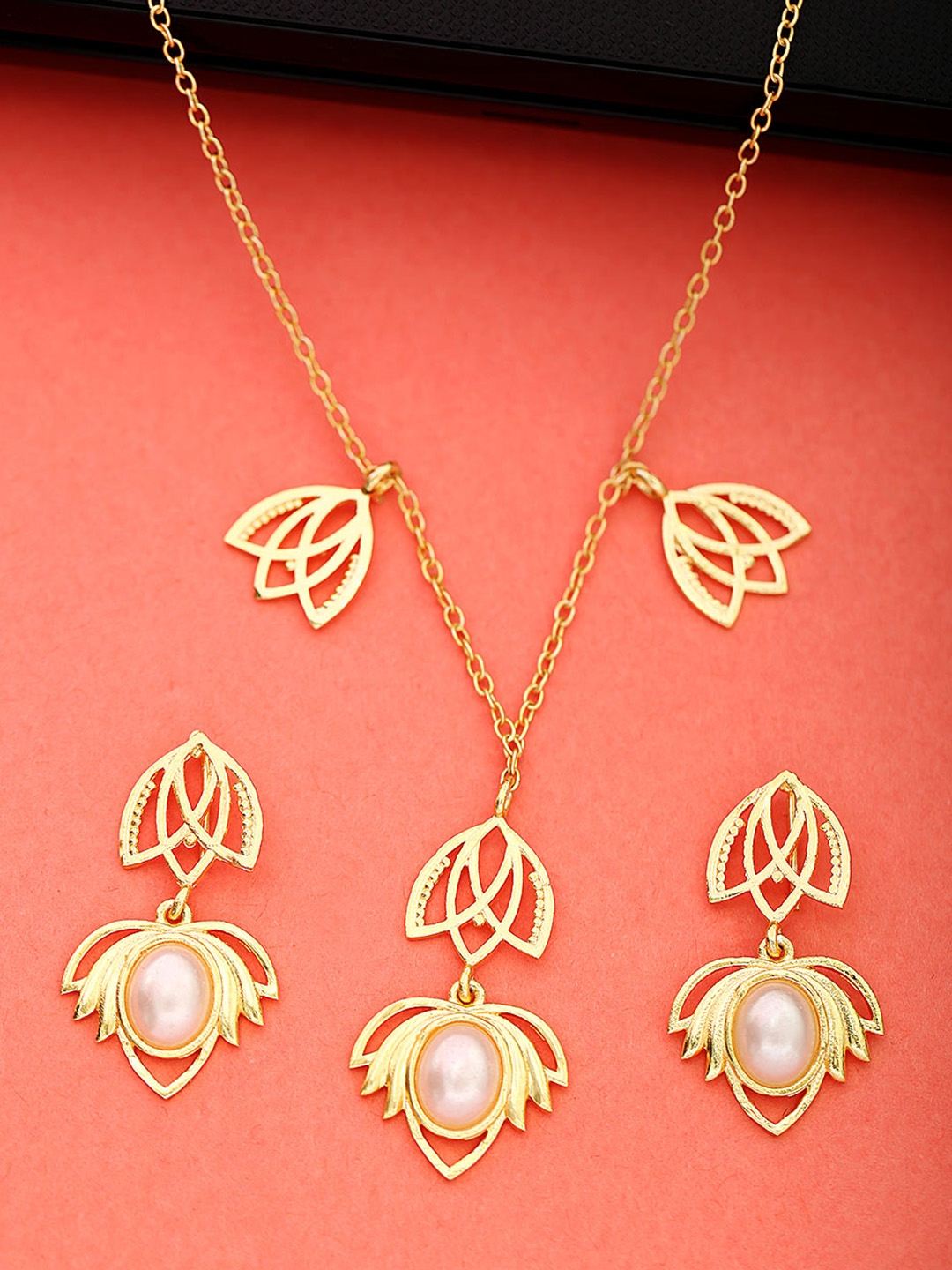 Buy Voylla Women Gold Toned Meraki Pearl Studded Jewellery Set