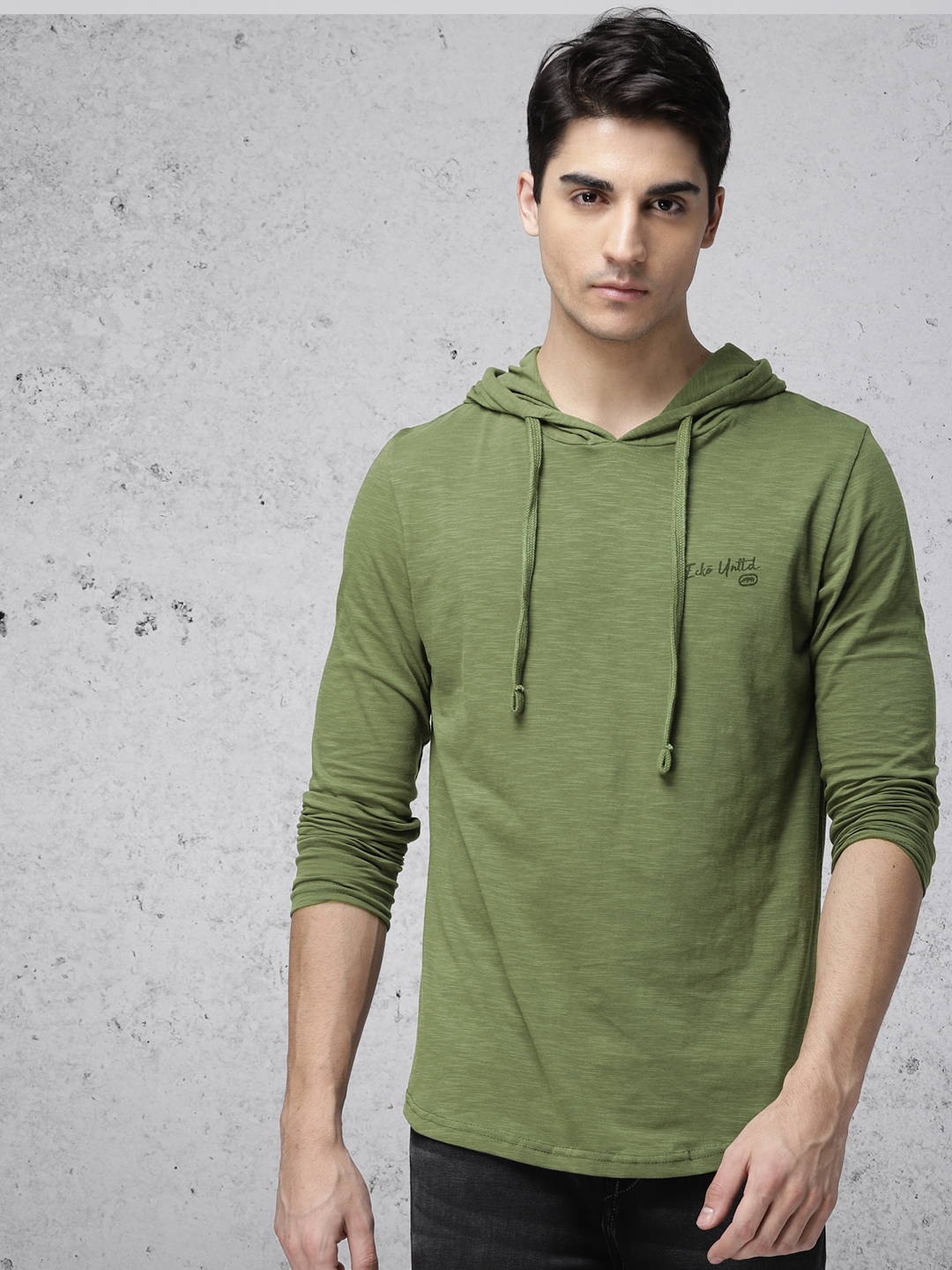 hooded t shirt myntra