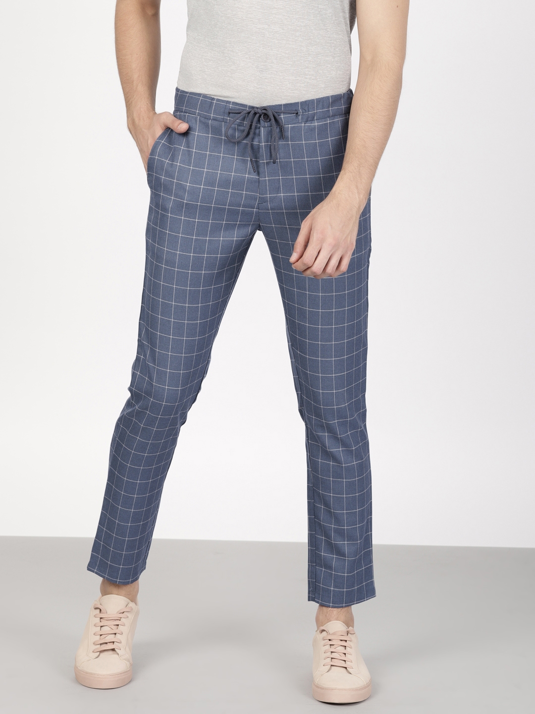 ZALORA WORK Women Black  Beige Cropped Tweed Checked Trousers Price in  India Full Specifications  Offers  DTashioncom