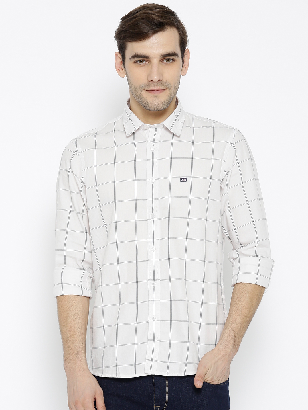 Buy Arrow Sport Men White Slim Fit Checked Casual Shirt Shirts