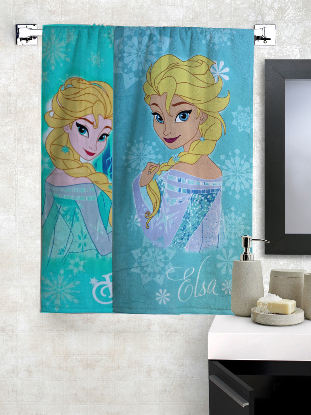 Disney Set of 2 350 GSM Bath Towels
