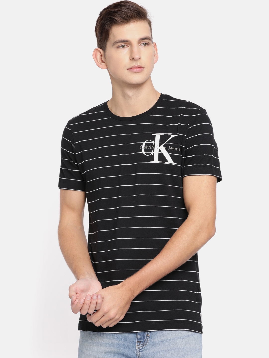 Descubrir 70+ imagen calvin klein black and white striped shirt