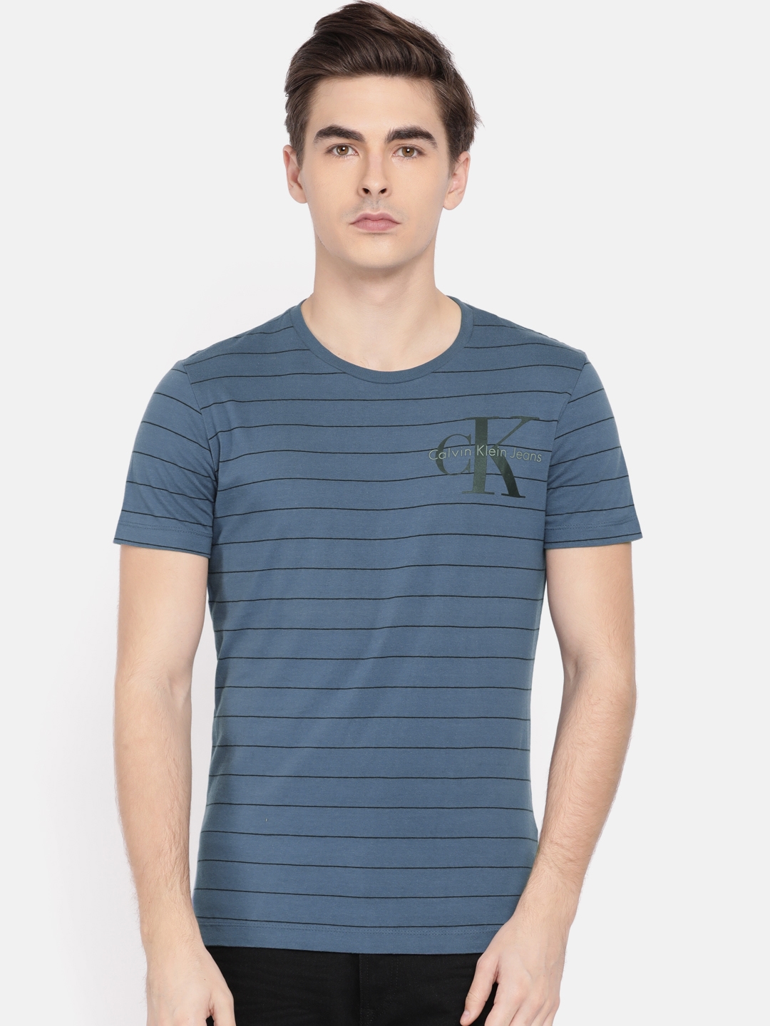 letvægt sol mikrobølgeovn Buy Calvin Klein Jeans Men Blue Striped Round Neck Pure Cotton T Shirt -  Tshirts for Men 6794181 | Myntra