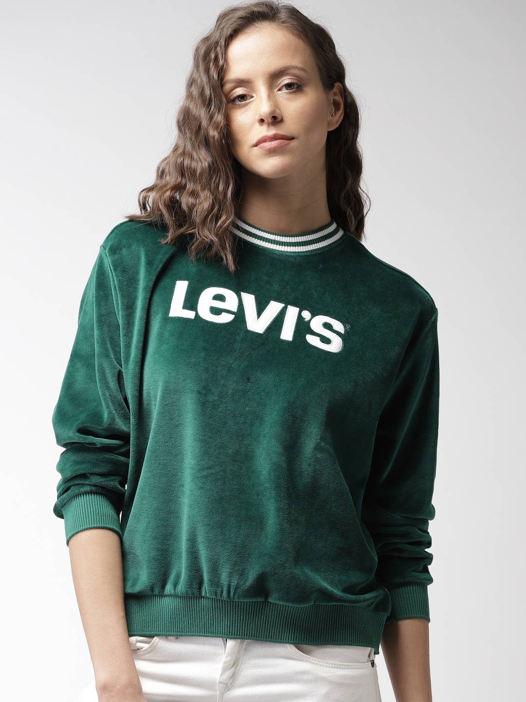 Buy Levis Women Green Self Design Sweatshirt - Sweatshirts for Women  6799444 | Myntra