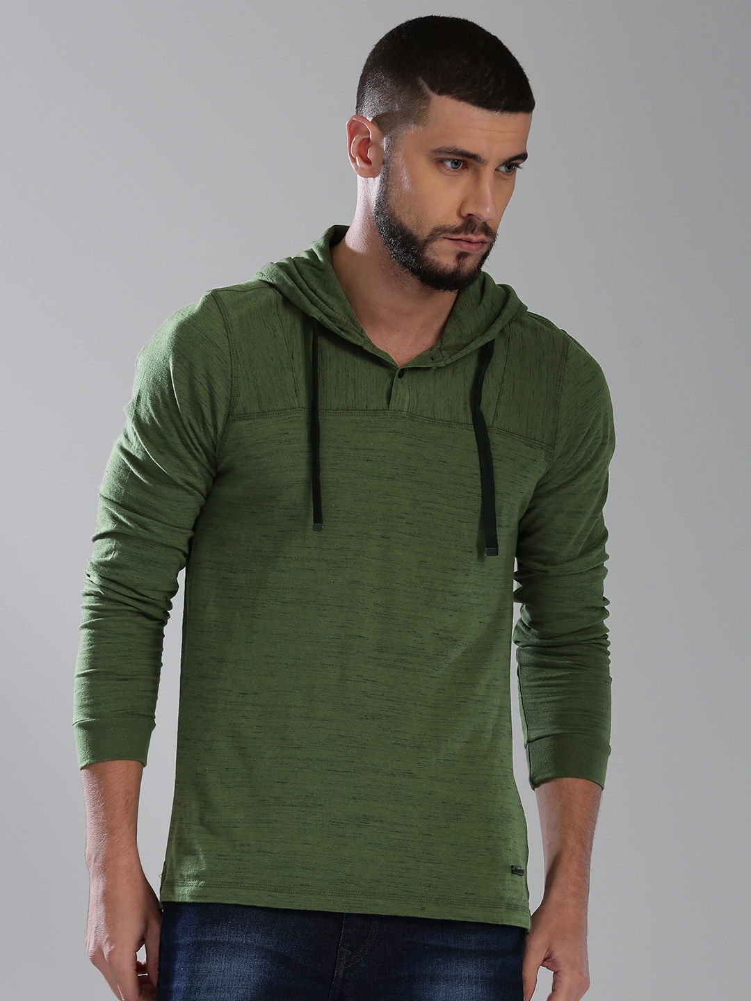 hooded t shirt myntra