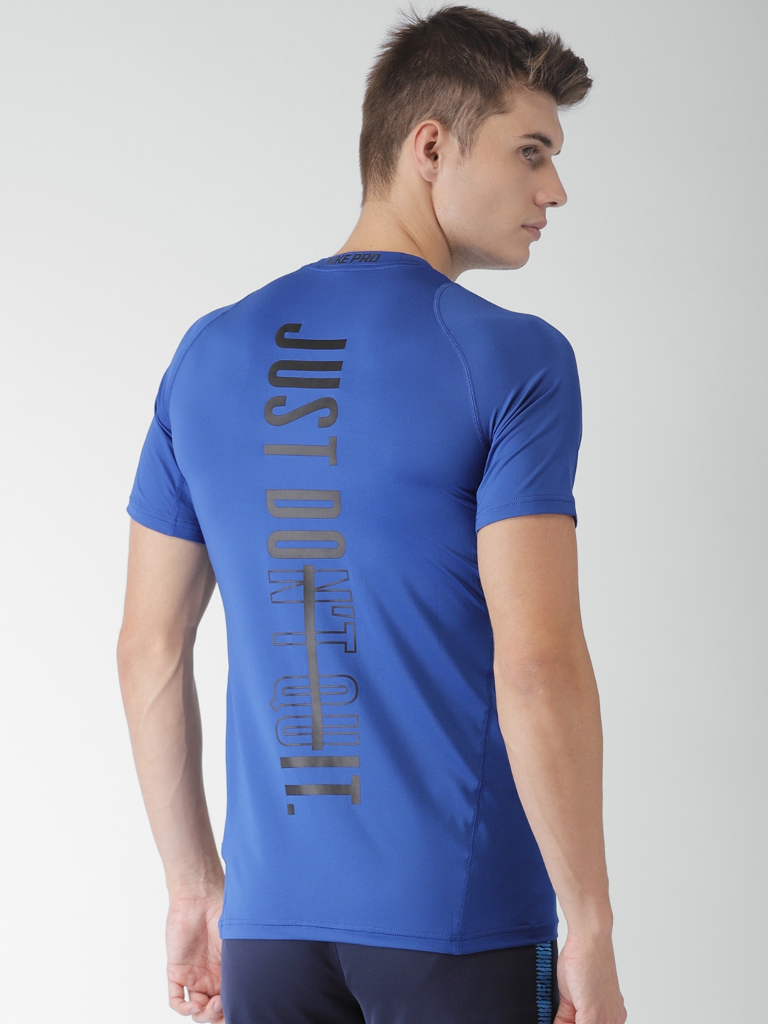 nike slim fit t shirt