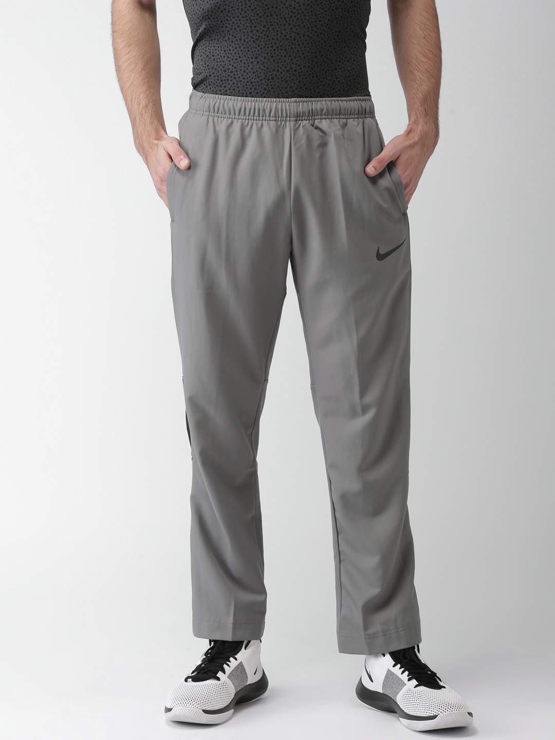 Tomar un riesgo Escupir Muchas situaciones peligrosas Buy Nike Men Grey AS M NK DRY PANT TEAM WOVEN Standard Fit Track Pants -  Track Pants for Men 6814068 | Myntra