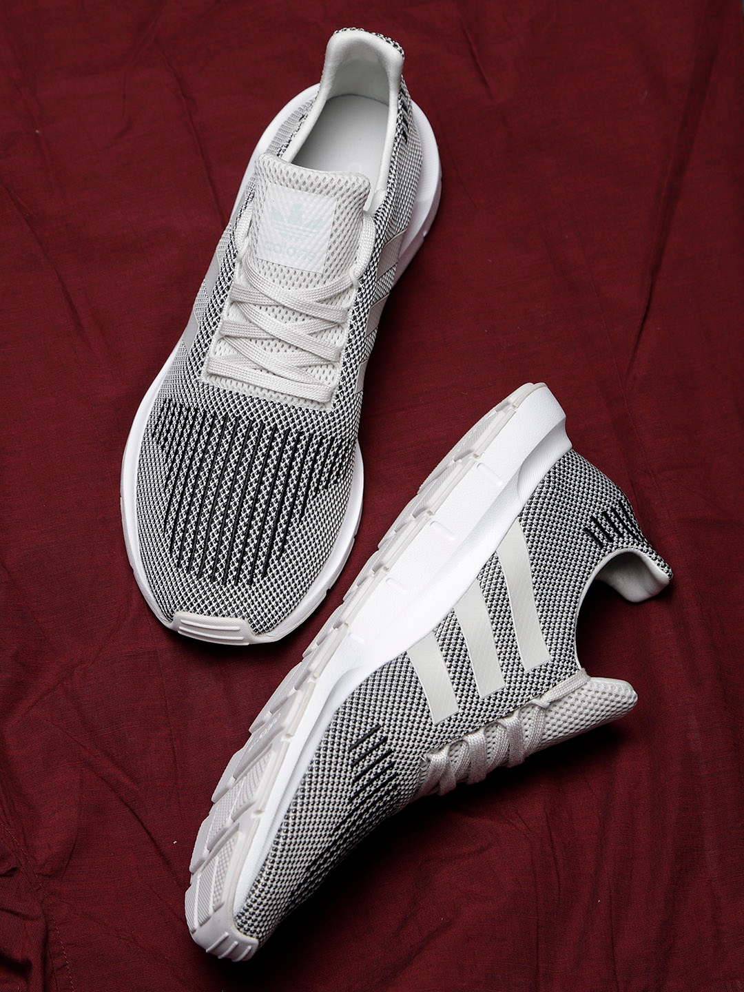 adidas originals swift run shoes white