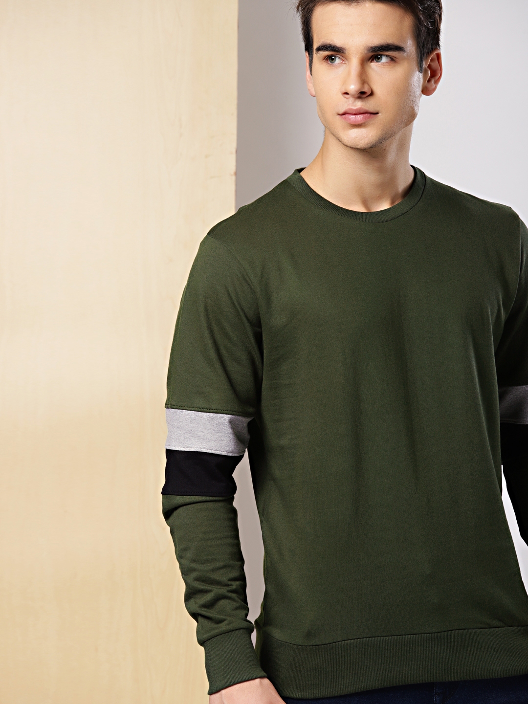 sweatshirt for men myntra