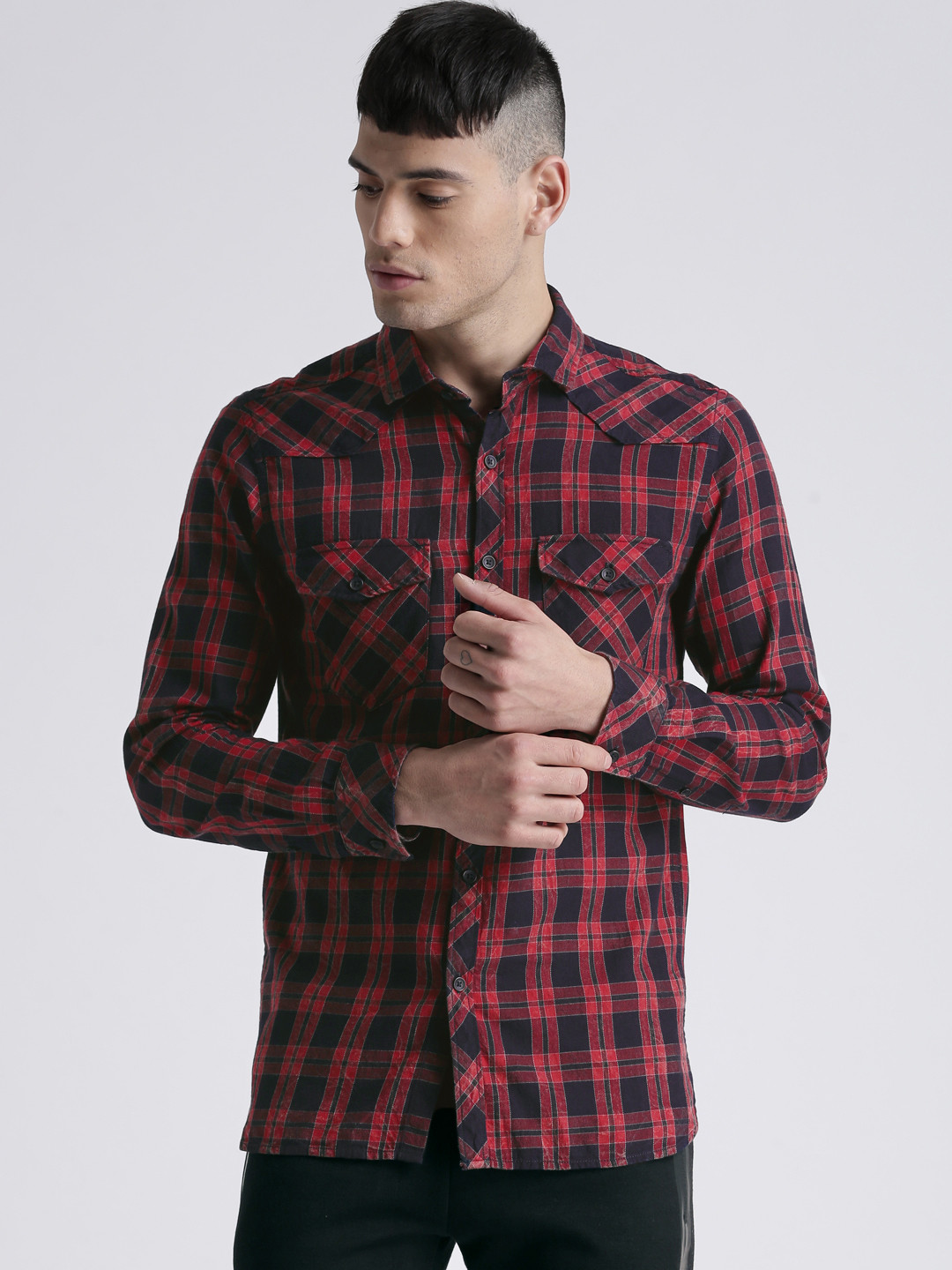 Splash Men Red & Navy Blue Slim Fit Checked Casual Shirt