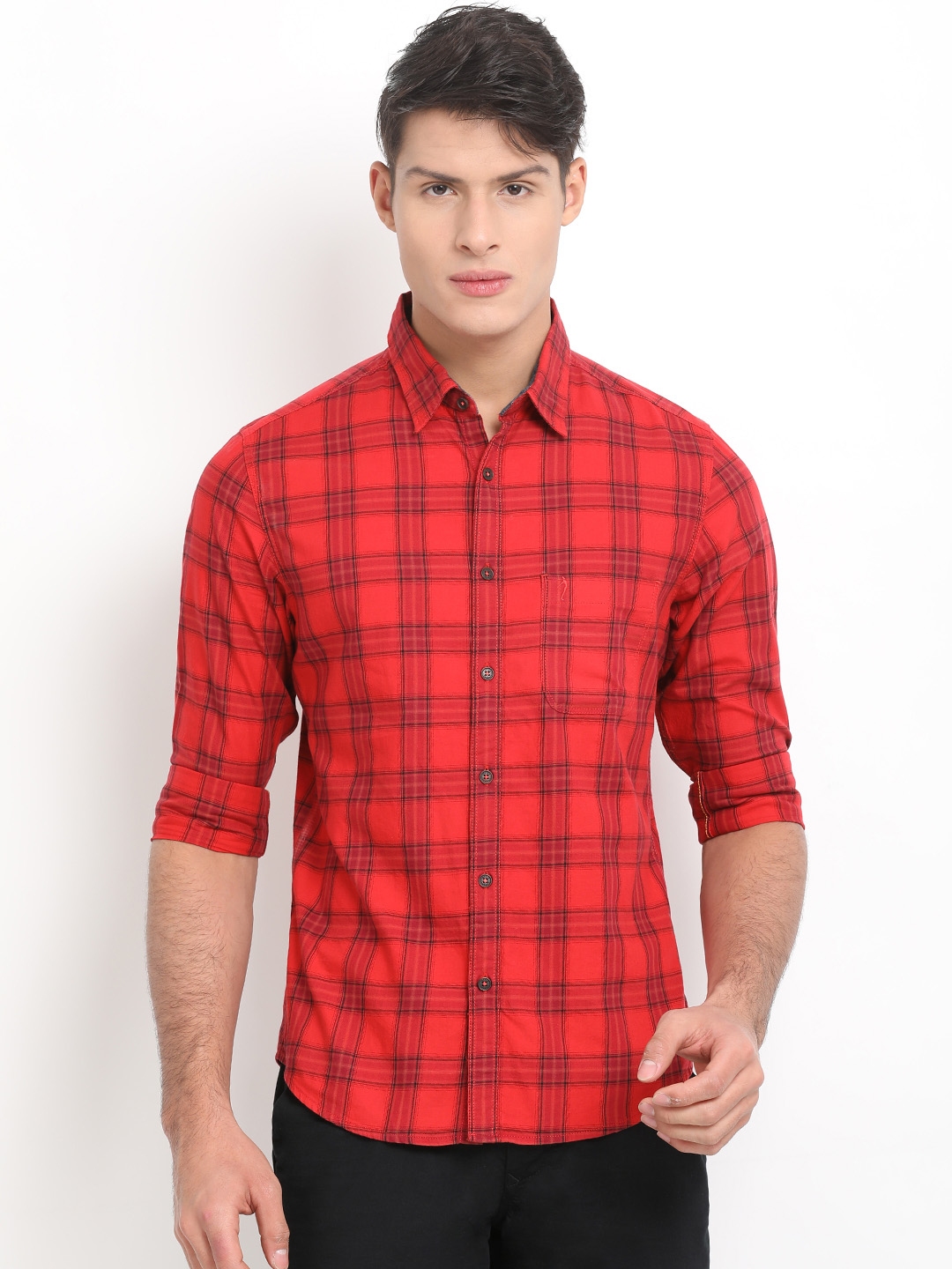 Indian Terrain Men Red Blue Chiseled Slim Fit Checked Casual Shirt