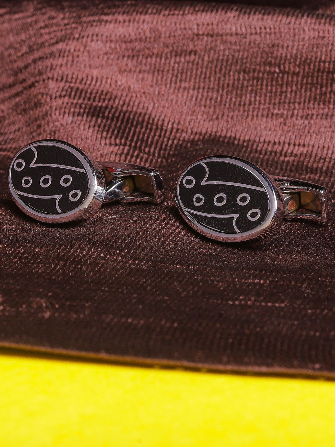 JEWEL JUNCTION Silver-Toned & Black Textured Oval Cufflinks