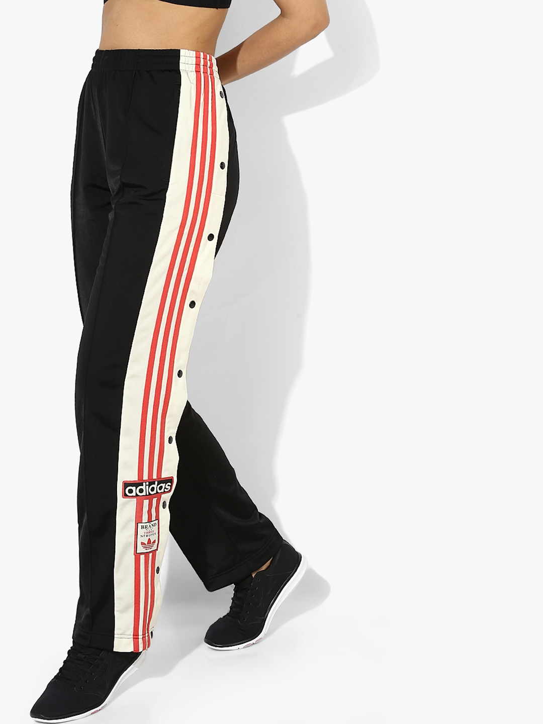 inkomen Dicht Anoniem Buy Adidas Originals Women Black Solid OG Buttoned Track Pants - Track Pants  for Women 7101223 | Myntra
