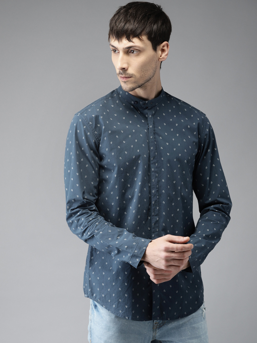 Bene Kleed Men Navy Blue Smart Slim Fit Printed Casual Shirt