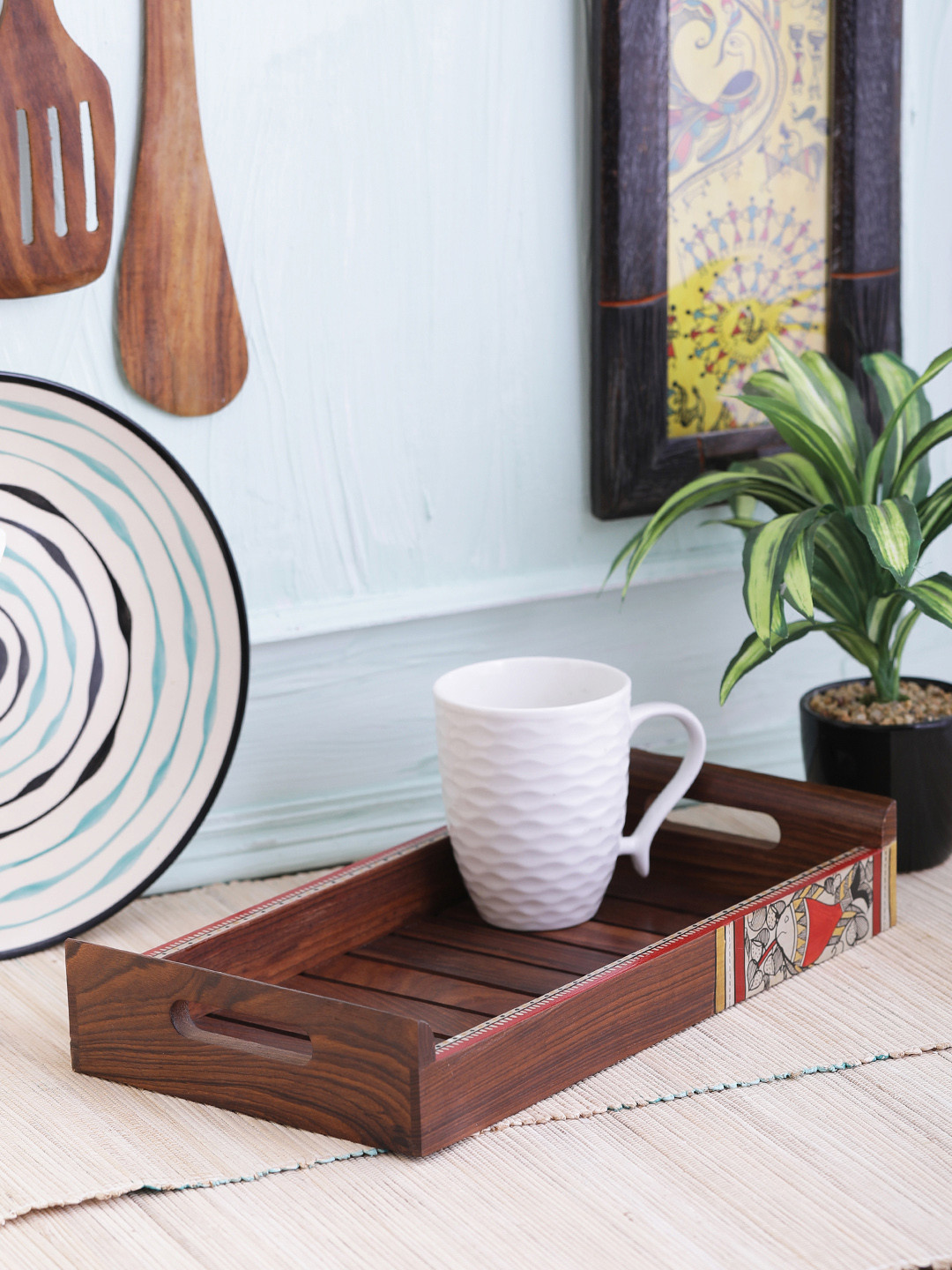 VarEesha Brown Set of 2 Hand-Painted Madhubani Sheesham Wood Tray