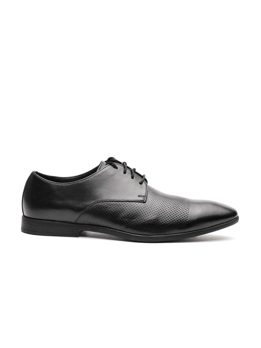Clarks formal shoes myntra 2025