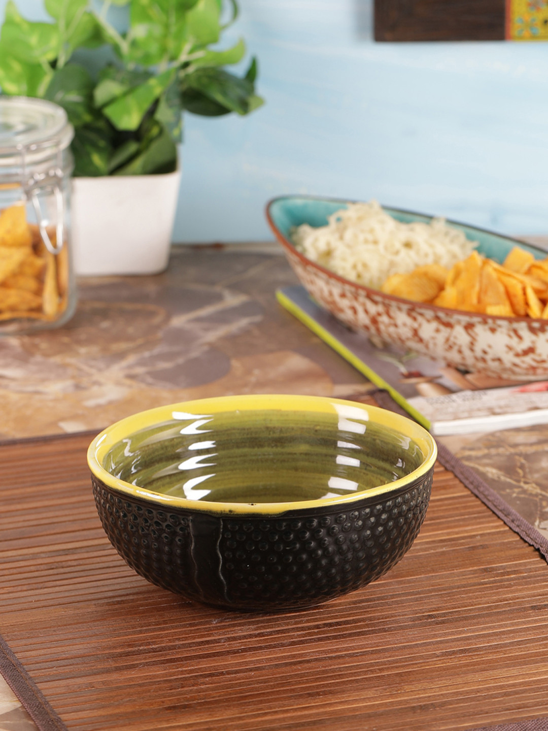 VarEesha Black 8 Inch Ceramic Serving Bowl