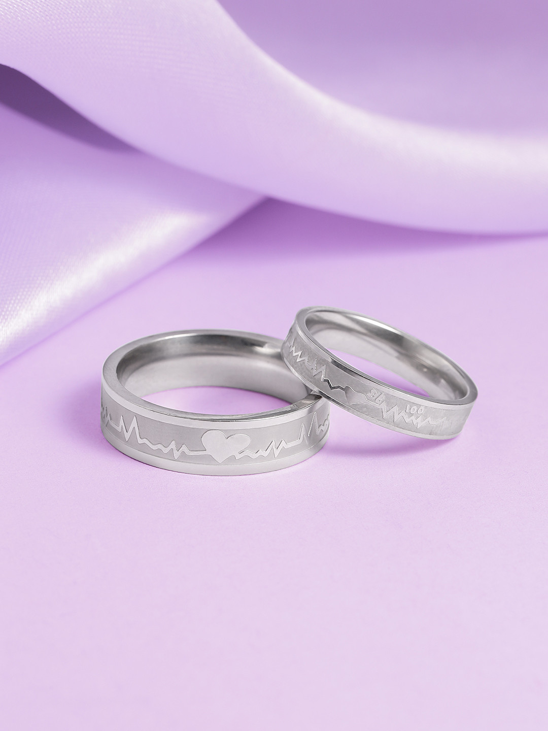 Peora Unisex Set of 2 Silver-Plated Heart Beat Chart Band Rings