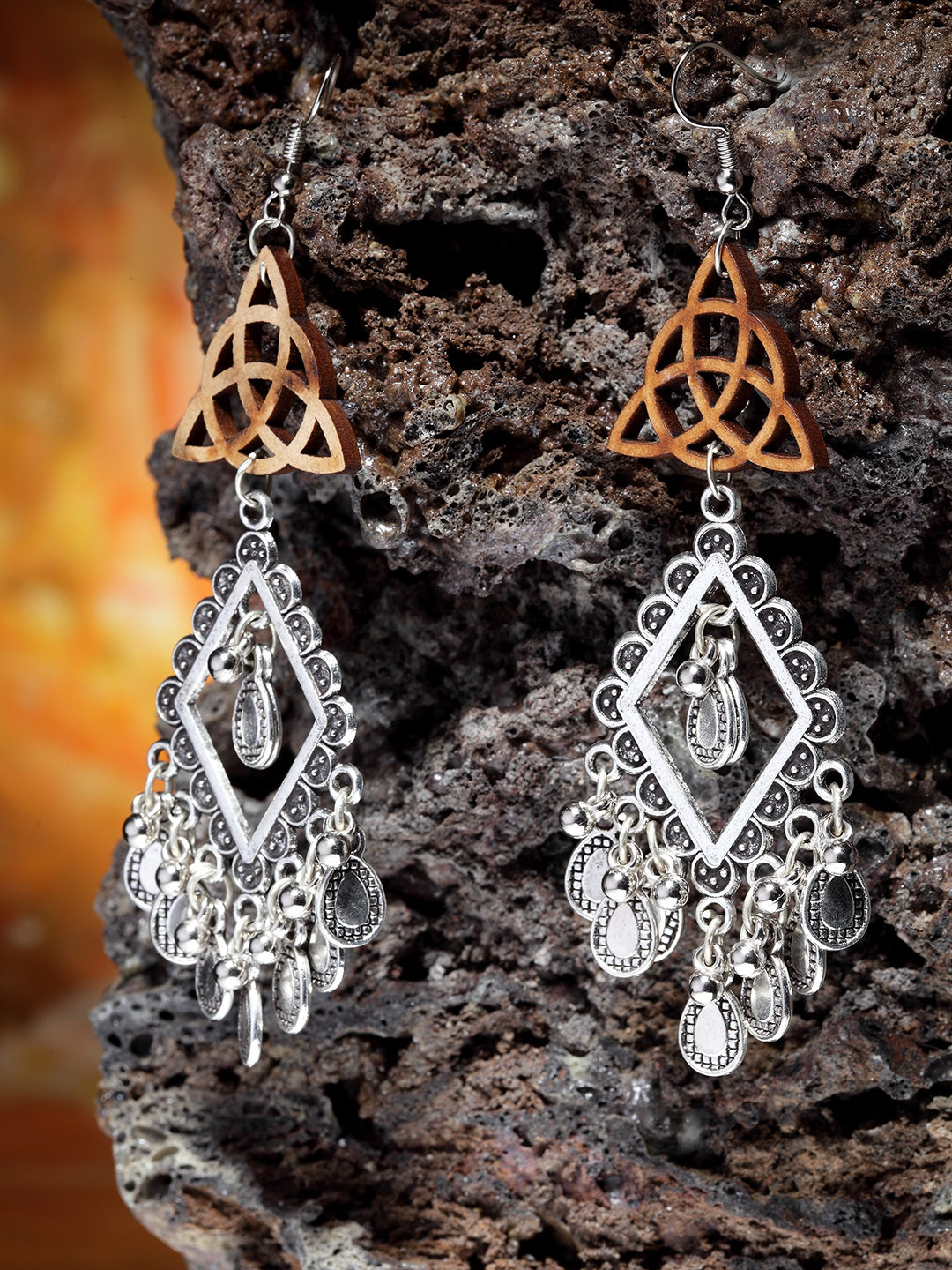 Moedbuille Silver-Plated Diamond Shaped Handcrafted Drop Earrings