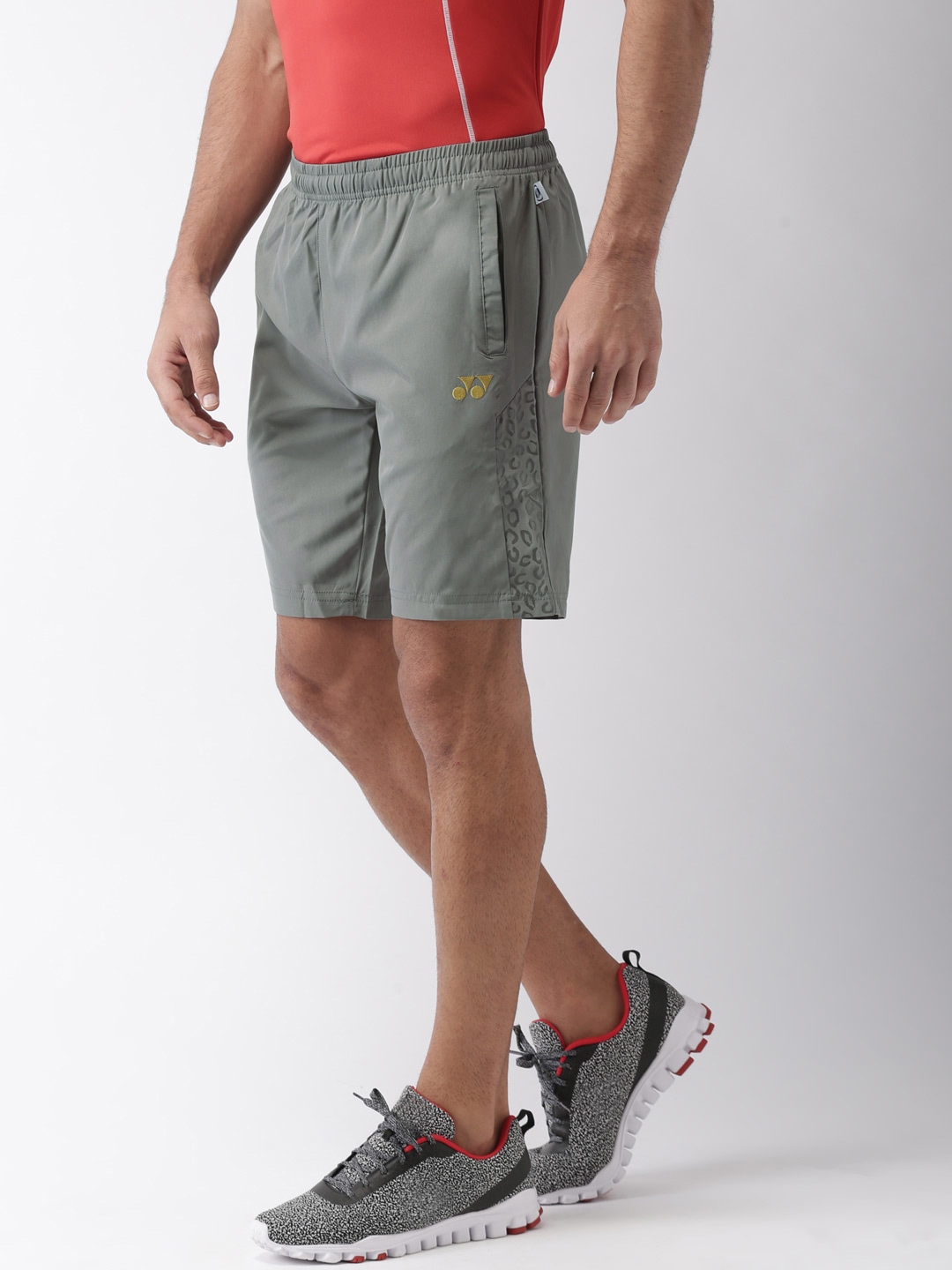 Yonex on sale shorts myntra