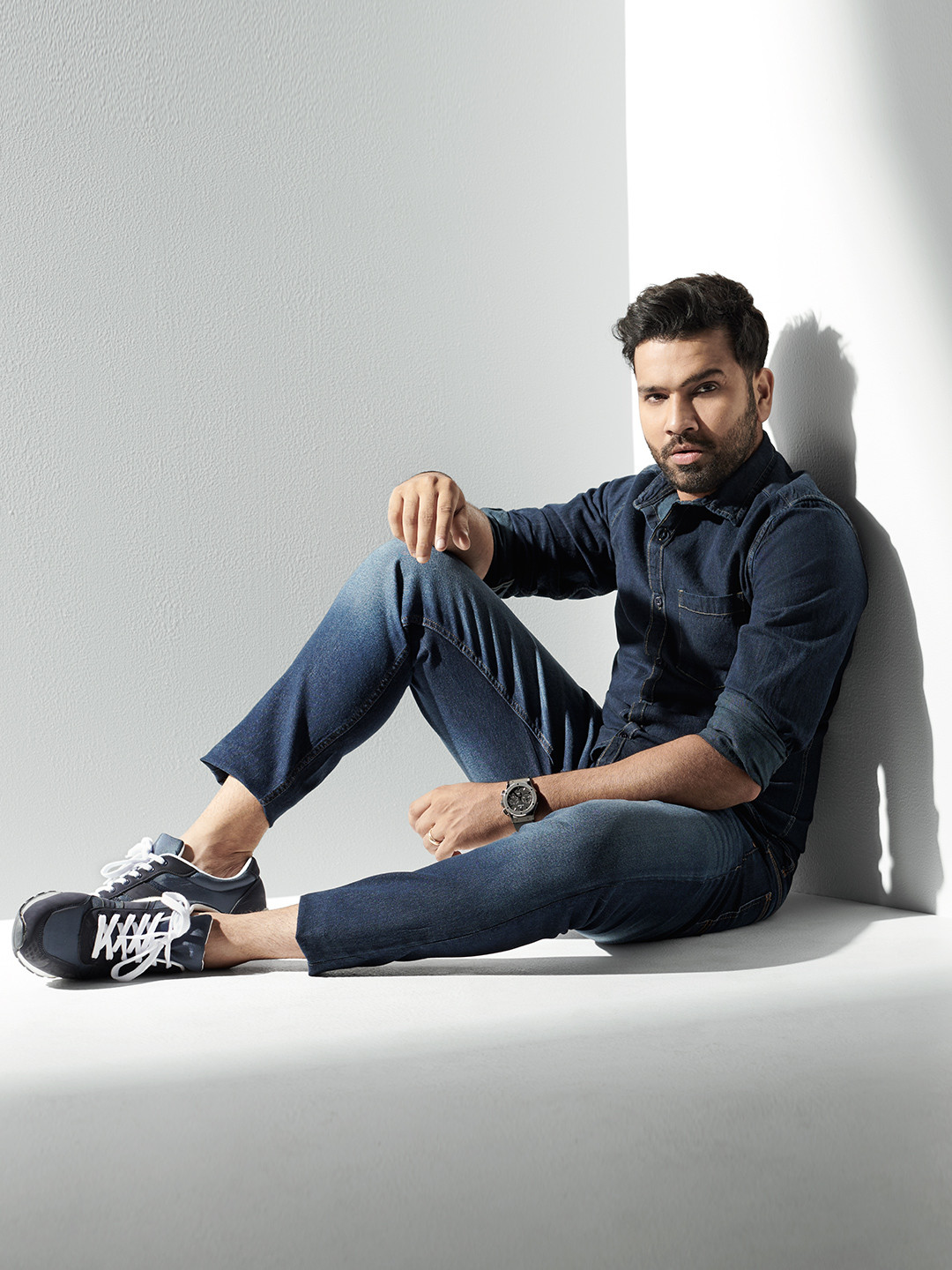 Buy HIGHLANDER Men Navy Blue Slim Fit 